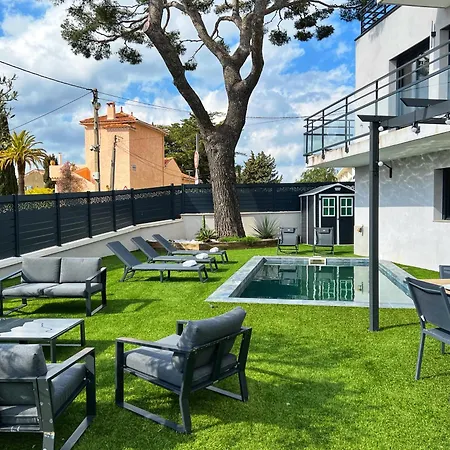 فيلة Le Grand Pin Climatisee, Piscine, Rooftop باندول