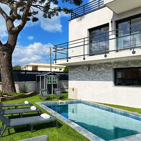 Le Grand Pin Climatisee, Piscine, Rooftop فيلة باندول
